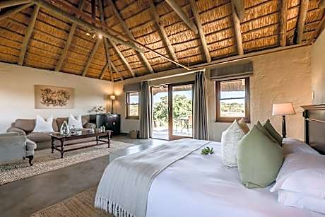 Luxury King or Twin Suite