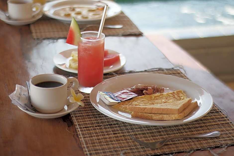 D'Muncuk Huts Lembongan