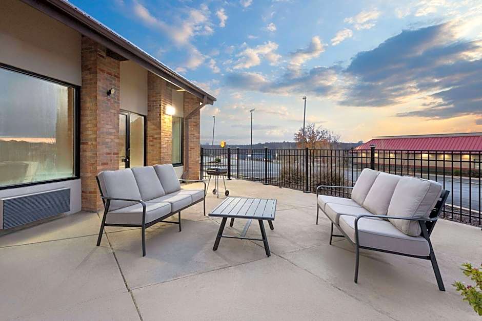 Baymont by Wyndham Warrenton