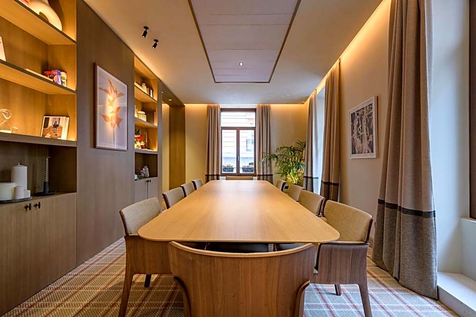 AC Hotel by Marriott Recoletos