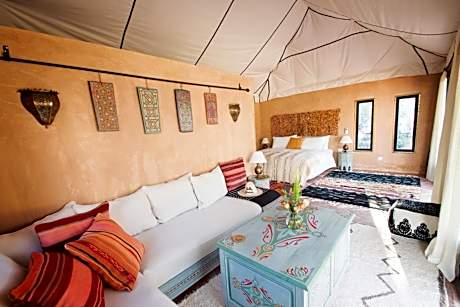 Deluxe Bungalow with Garden View