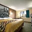 Super 8 by Wyndham Cedar Rapids