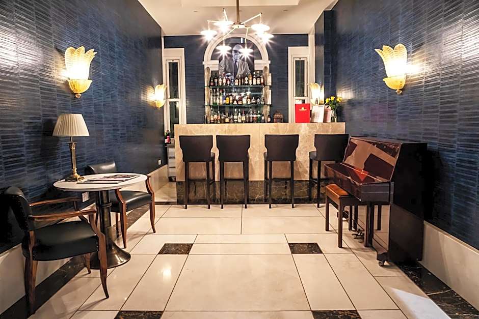 The Chatsworth Hotel