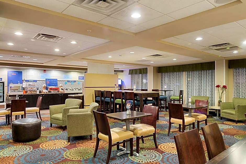 Holiday Inn Express Bloomington West By IHG
