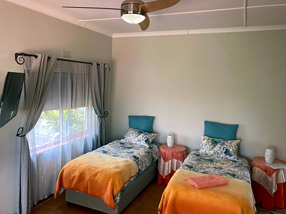 Merwenstein - Farm House, Cottages, Studio-Units