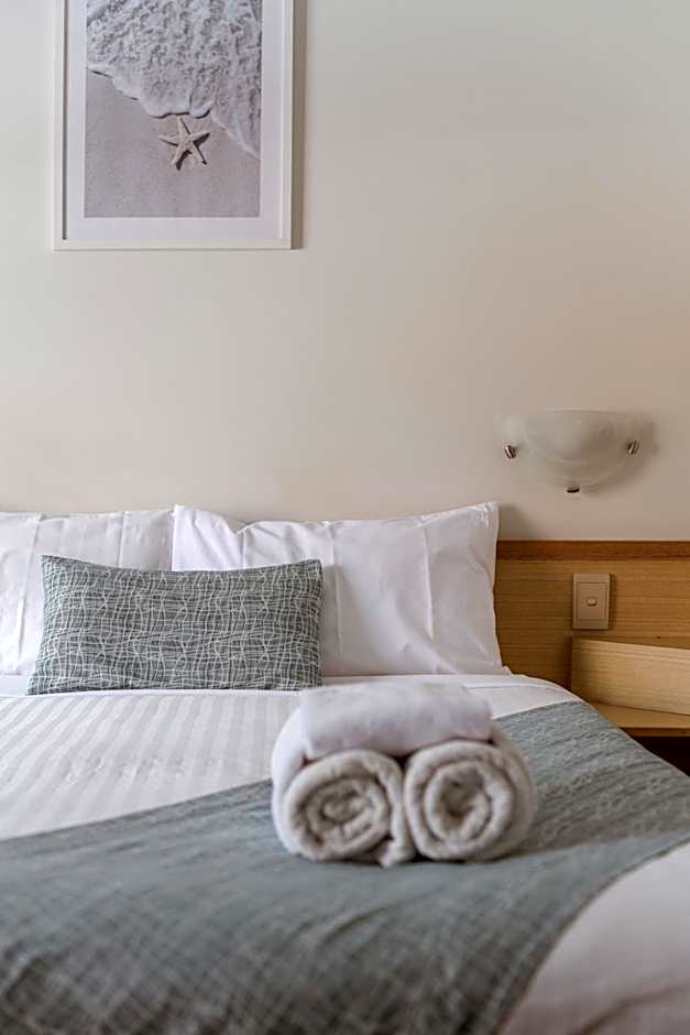 Hospitality Inn Esperance SureStay Collection by Best Western