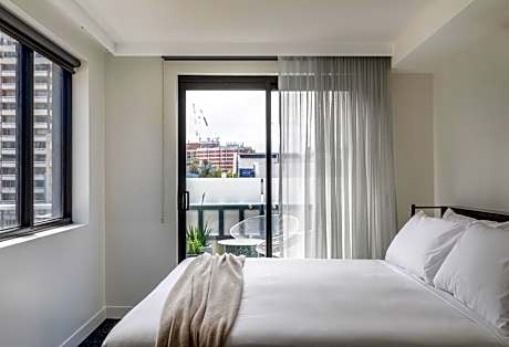 Two Bedroom Penthouse Suite – complimentary drinks during hosted hour and WiFi