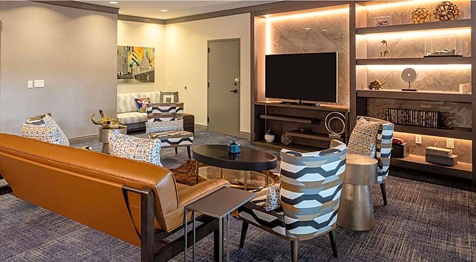 Hilton Austin Airport