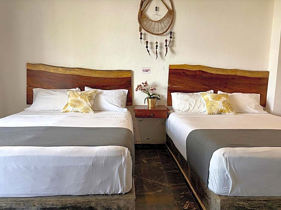 Hotel Lunazul In Costa Esmeralda