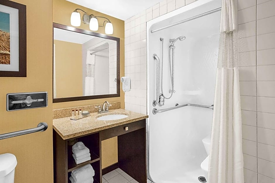 Wingate by Wyndham Green Bay