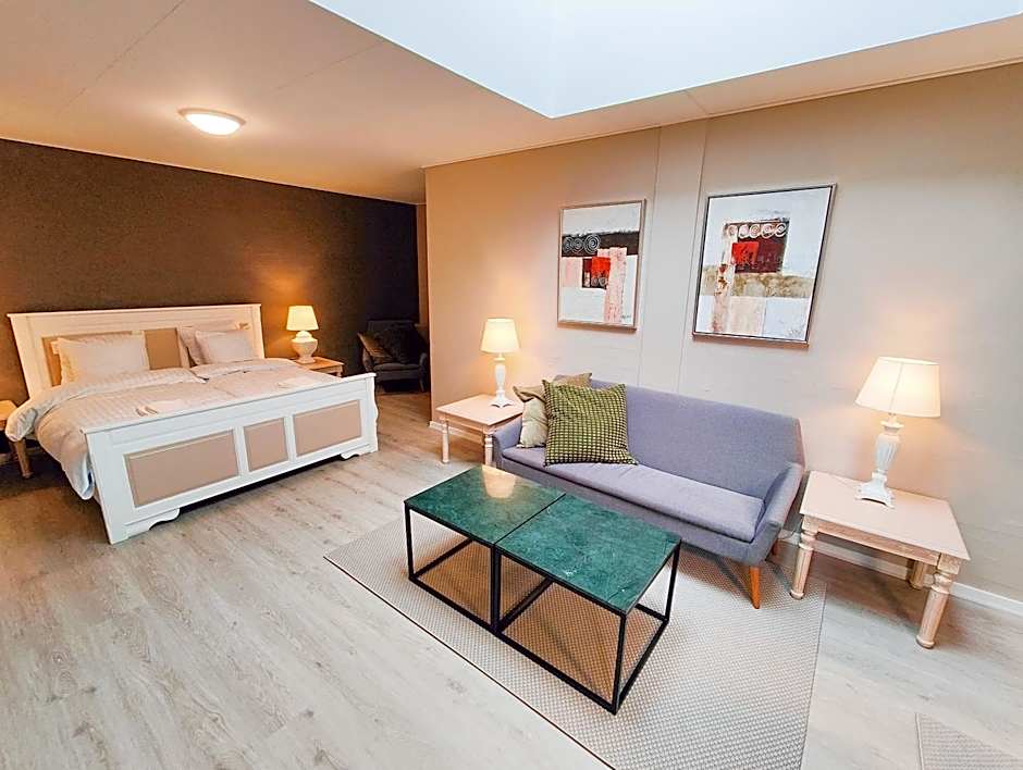Deluxe 1 King Bed Suite — 21 fotoğraftan 1. fotoğraf
