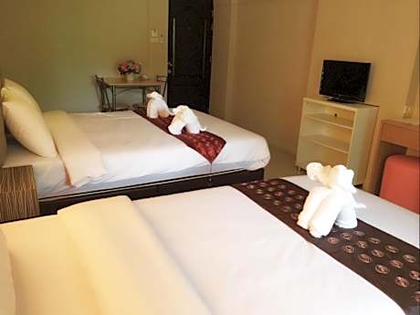 Deluxe Double or Twin Room