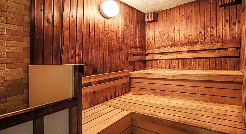 Hamilton Hotel Blue Meiekiminami