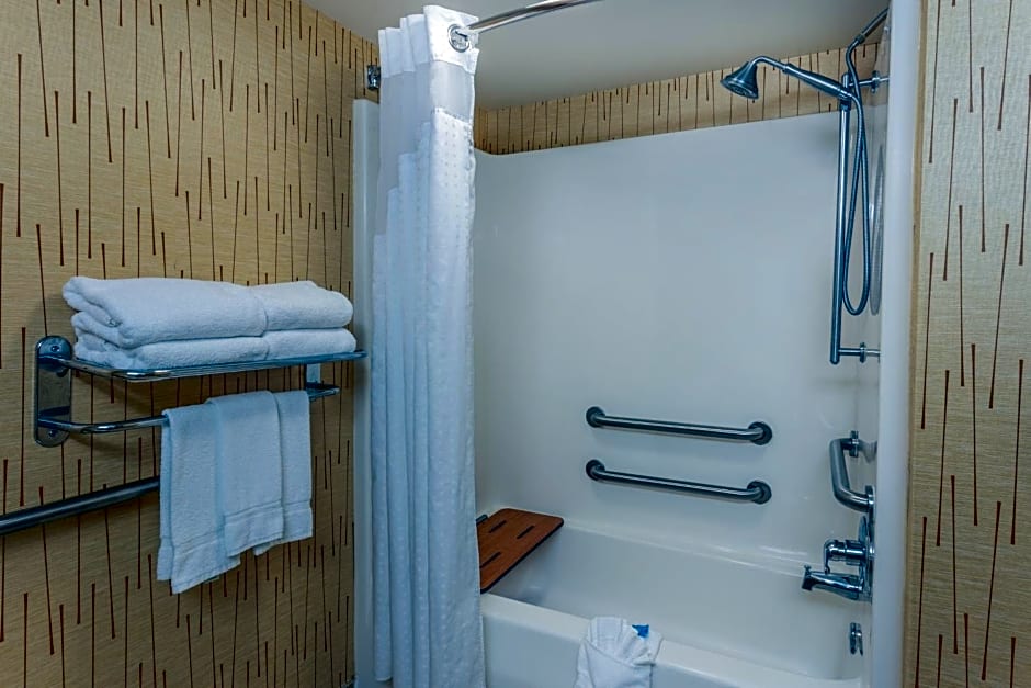 Holiday Inn Express Hotel & Suites Bowling Green By IHG