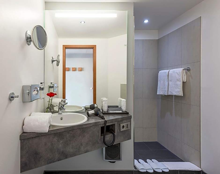Hotel Wolfsburg Centrum Affiliated by Melia