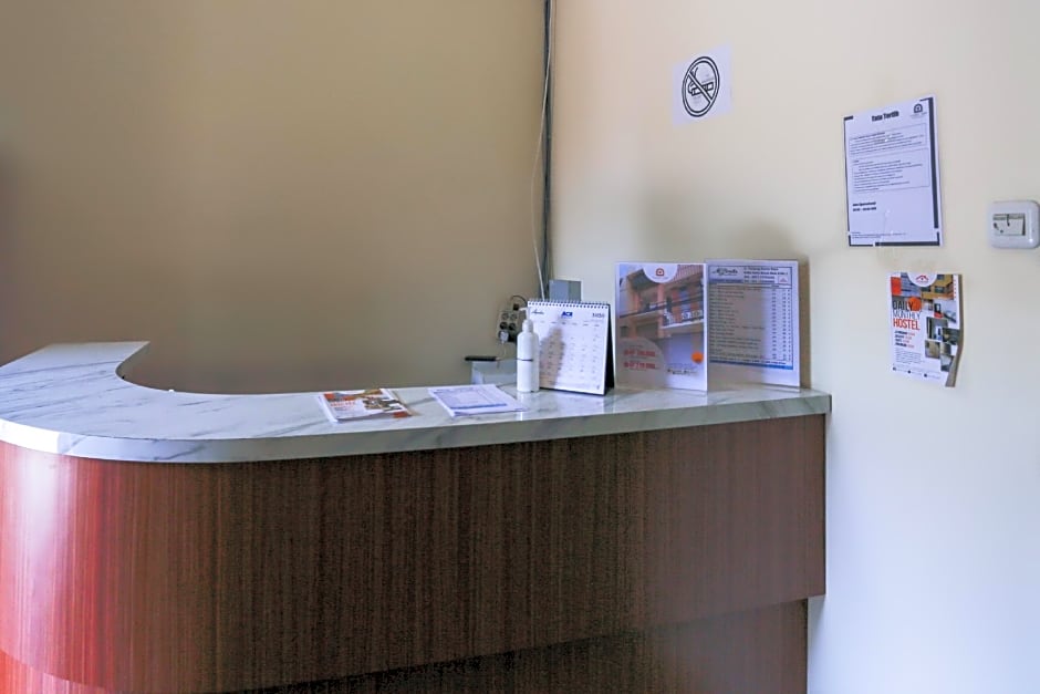 SUPER OYO 3109 Point Inn