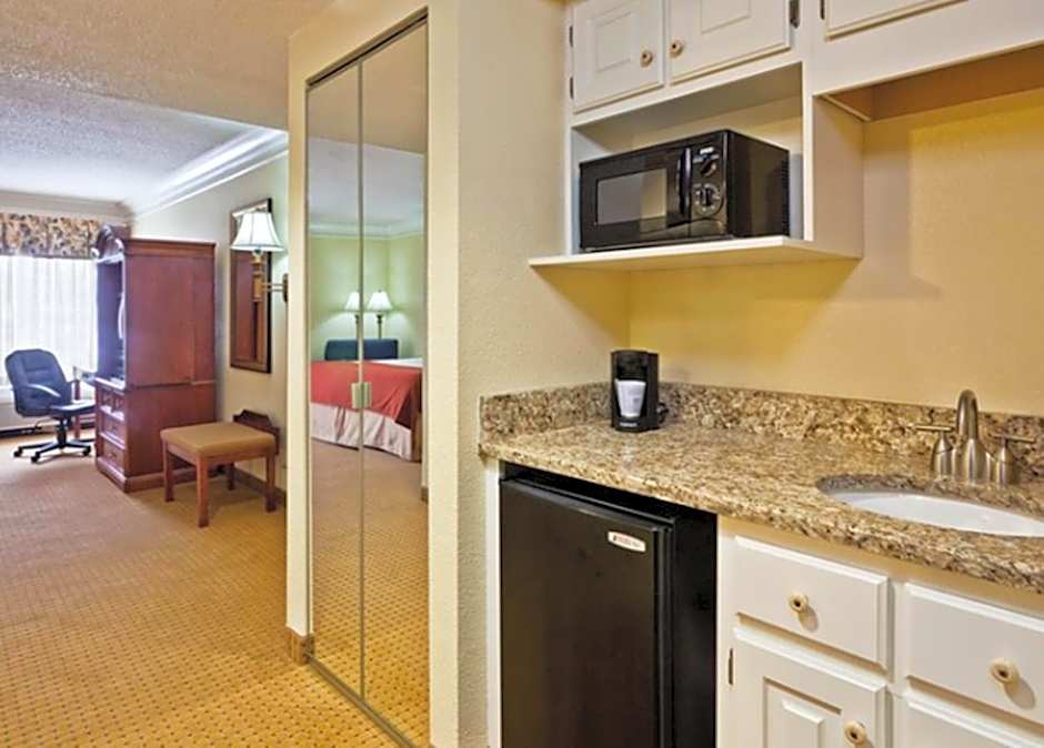 HOLIDAY INN EXPRESS RINGGOLD (CHATTANOOGA AREA) By IHG