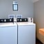 Fairfield Inn & Suites by Marriott Arlington Near Six Flags