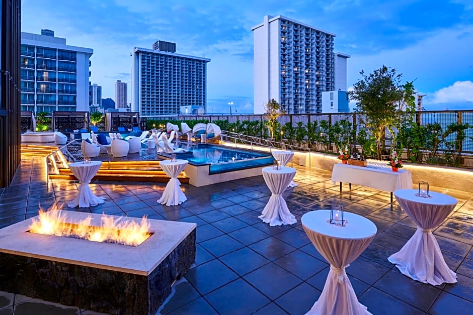 Hyatt Centric Waikiki Beach