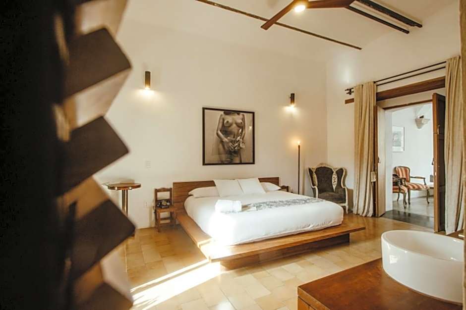 Hotel Sin Nombre