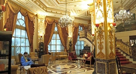 Golden Tulip Serenada Hamra Hotel