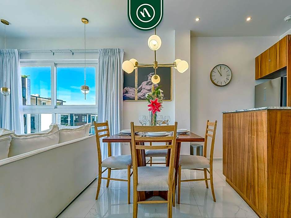 Great Design 1BR Condo - Rooftop pool