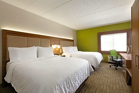 2 Queen Beds Standard Comm Accessible