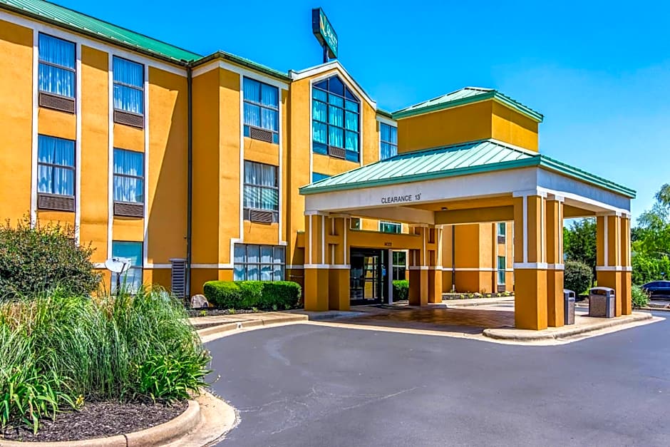 Quality Suites Maumelle - Little Rock Northwest