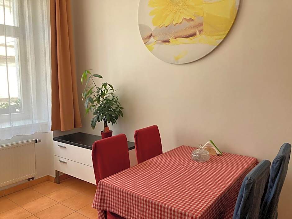 Aparthotel City 5