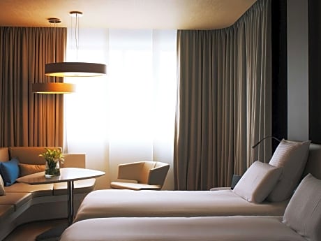 Superior Twin Room with City View