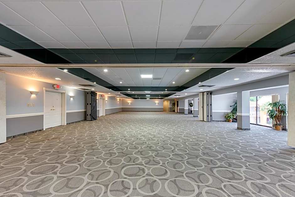 Quality Inn & Suites Conference Center