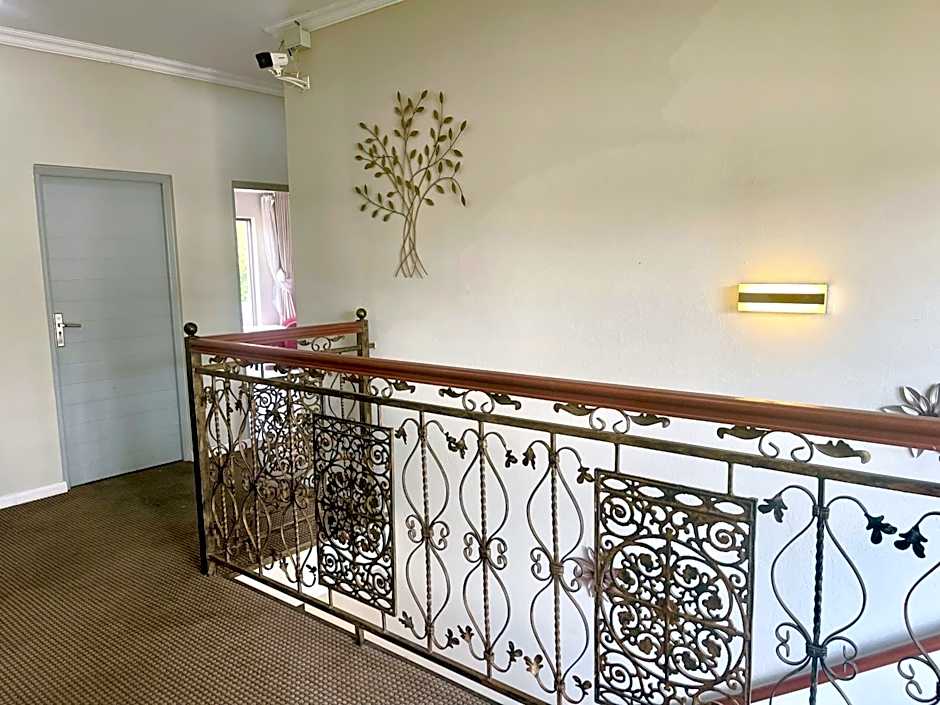 Azinnia Rivonia Guest House
