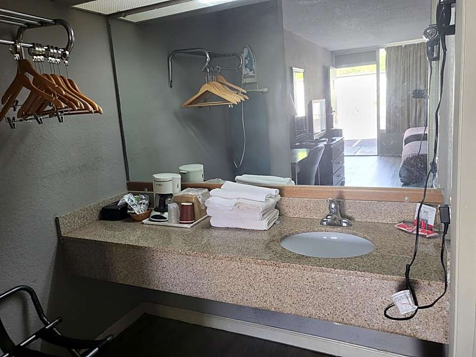 Econo Lodge Andalusia