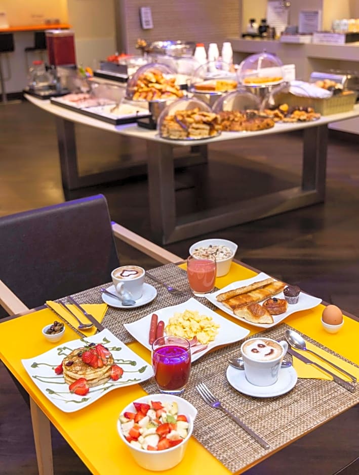 Best Western Plus Hotel City Geona
