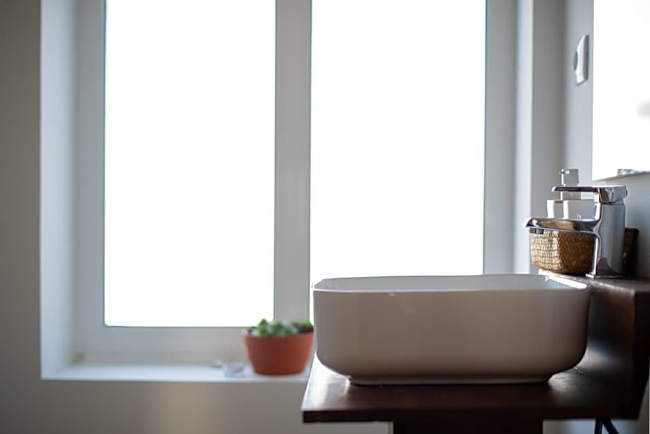 Peach Hostel & Suites