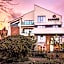 Exclusive Hotel & More