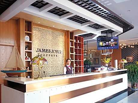 James Joyce Coffetel Qingdao Jiaodong International Airport Jiaodong Metro Station