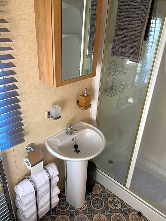 Teviotview Riverside Retreat