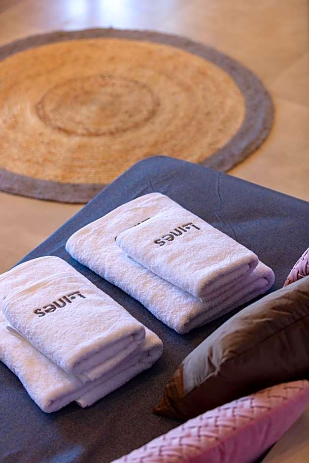 Lines Concept Accommodation