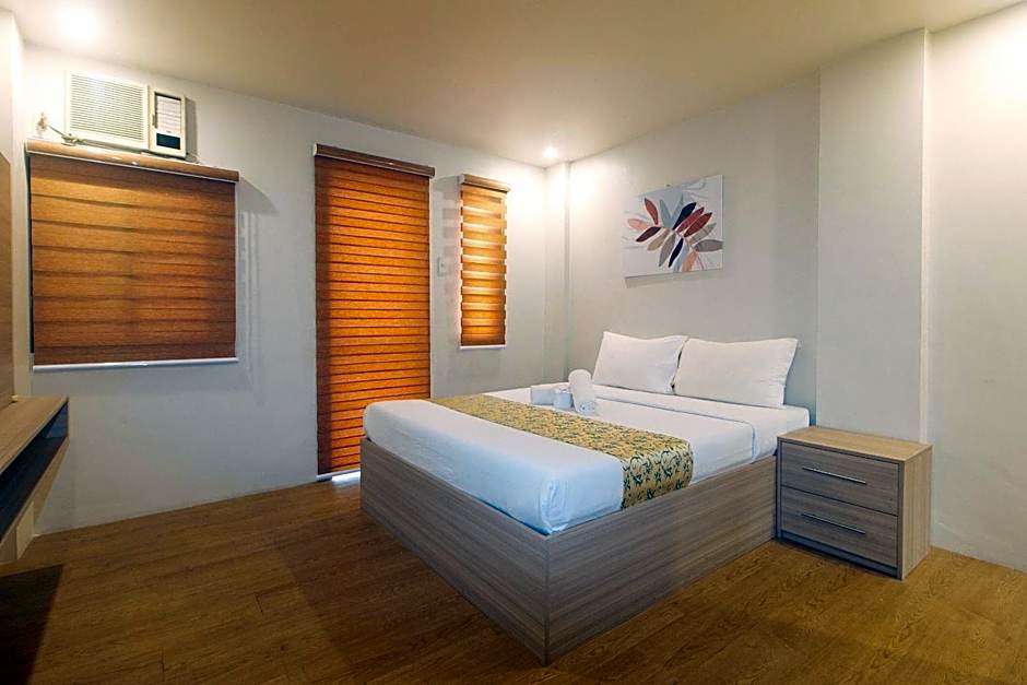 Photo 1 of 15 of Quadruple Room