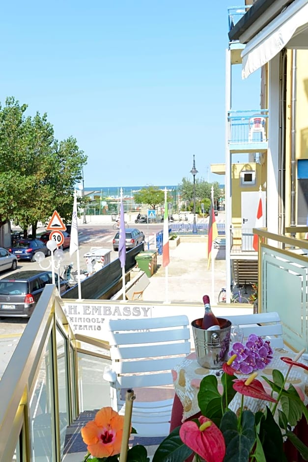 Hotel Embassy