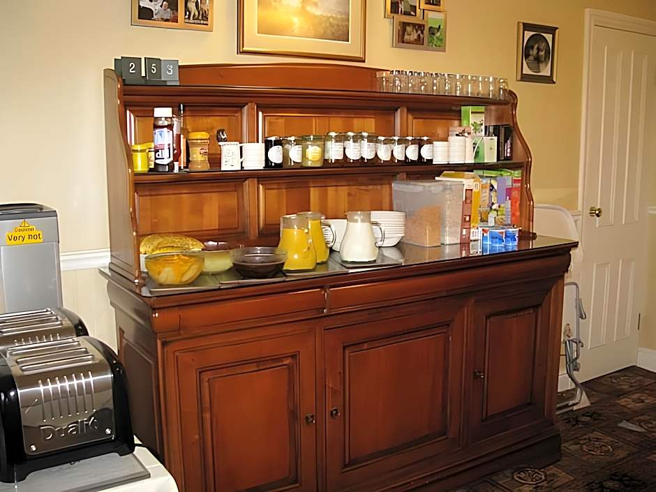 Meadowcroft Guest House