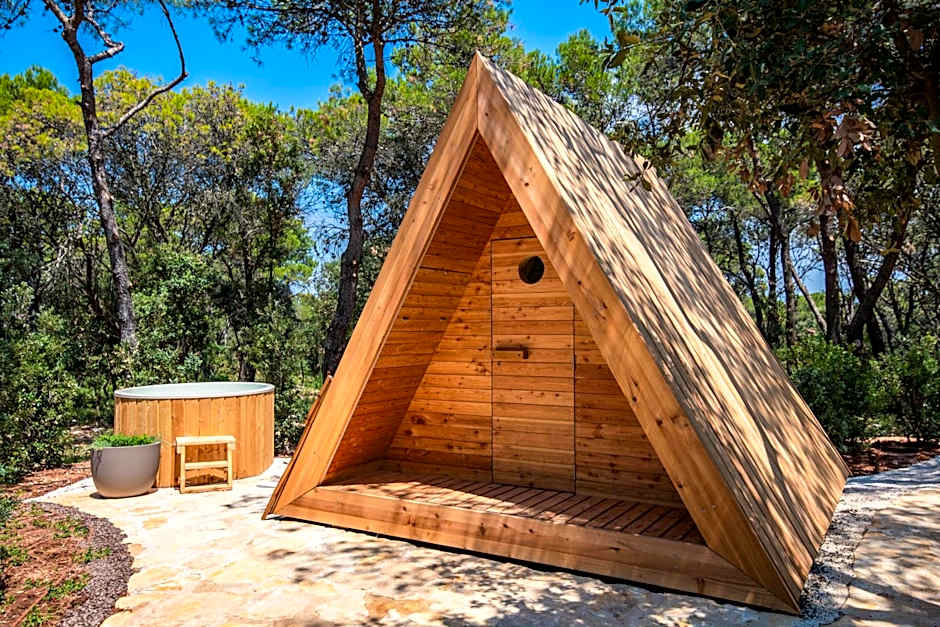 Arena One 99 Glamping