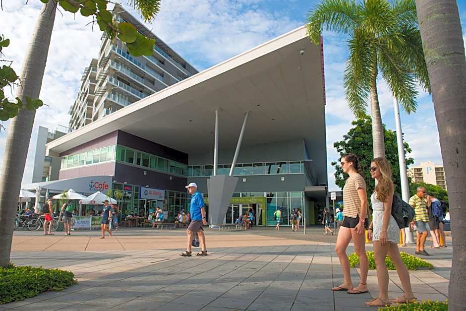 Hides Hotel Cairns