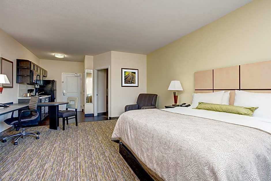 Candlewood Suites Cut Off By IHG