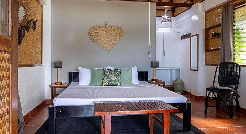 Golden Monkey Beach Hotel