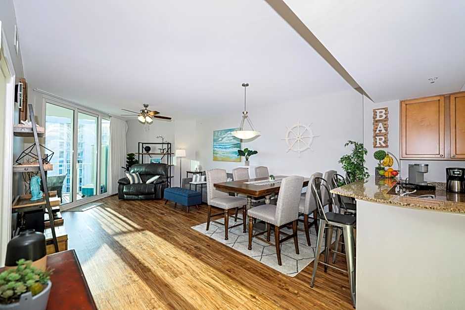 Marvelous 9th Floor Condo Gulf, Pool & Sunset View