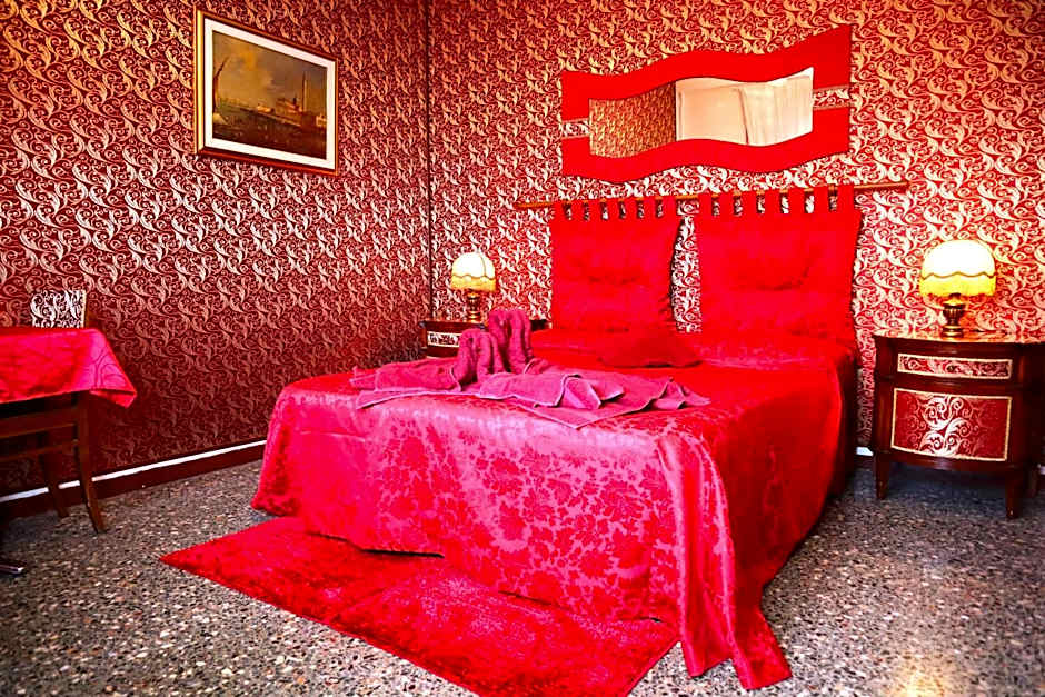 Venice Rainbow Apartment San Marco