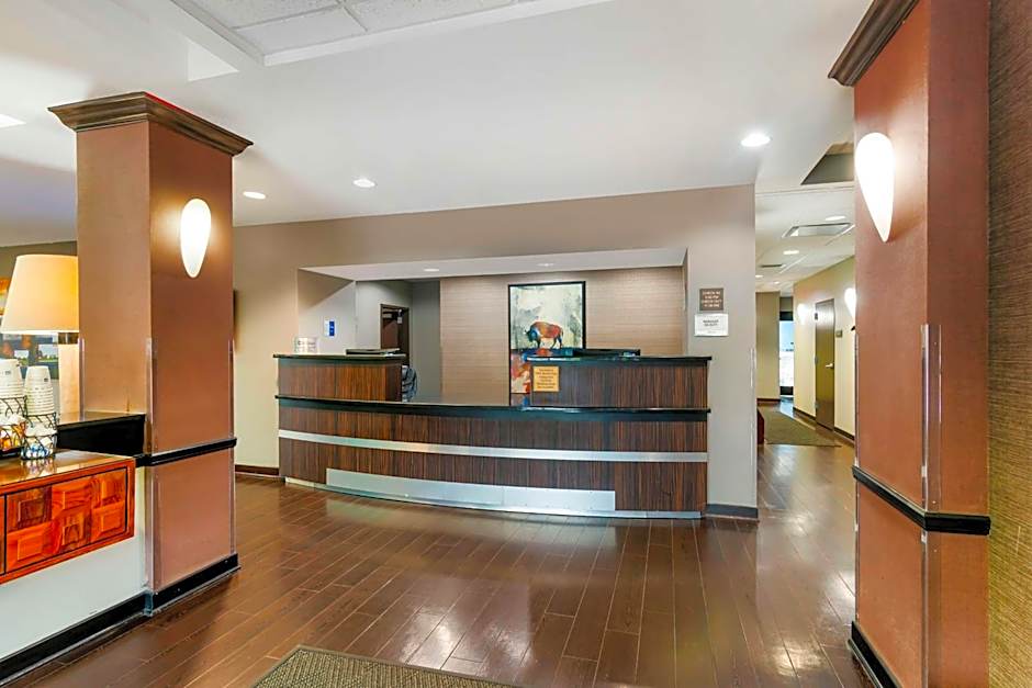 Best Western Plus Olathe Hotel & Suites