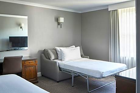 Family Room, 2 Double